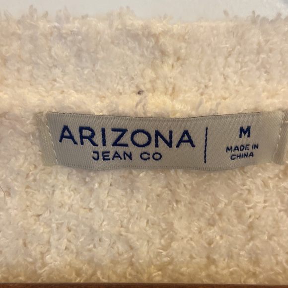 White Soft & Cozy CARDIGAN 💖 - Picture 6 of 8